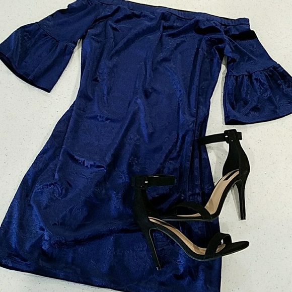 Current + Project Dresses & Skirts - Off the Shoulder Velvet Dress